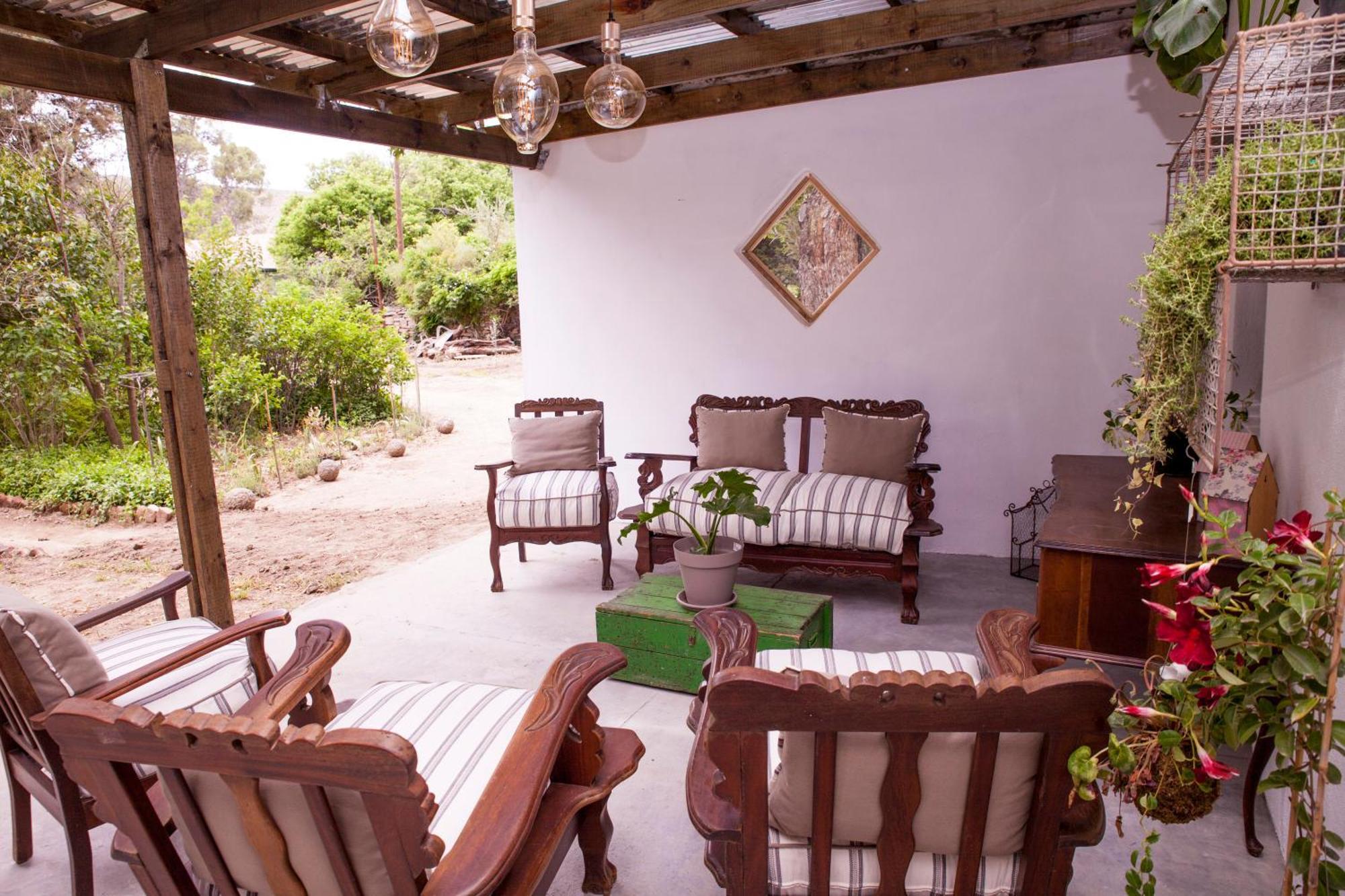 Compass View * Nieu-Bethesda
