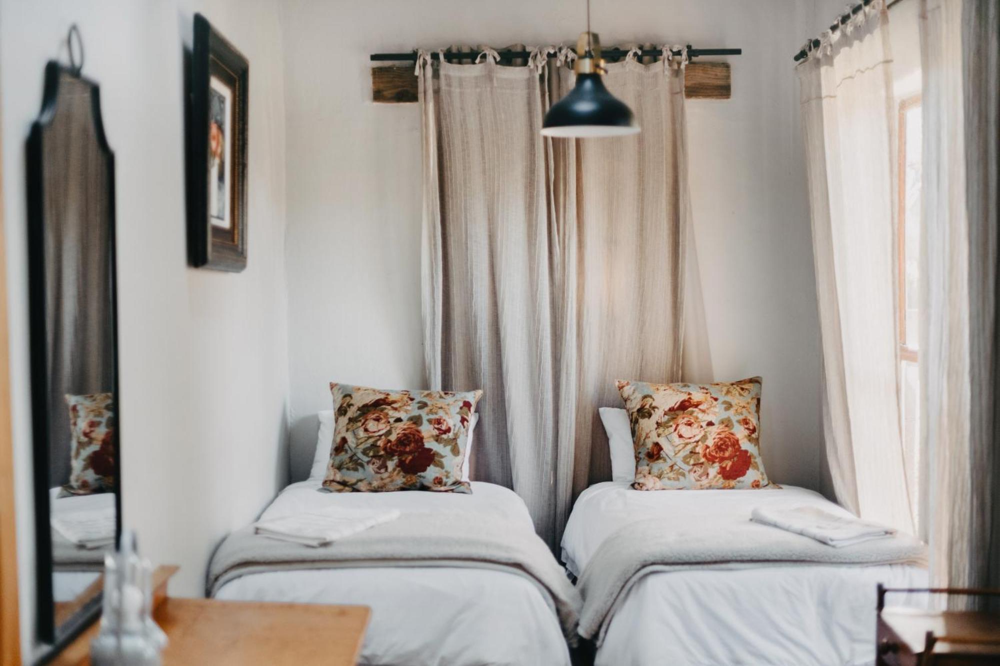 Compass View Apartment Nieu-Bethesda